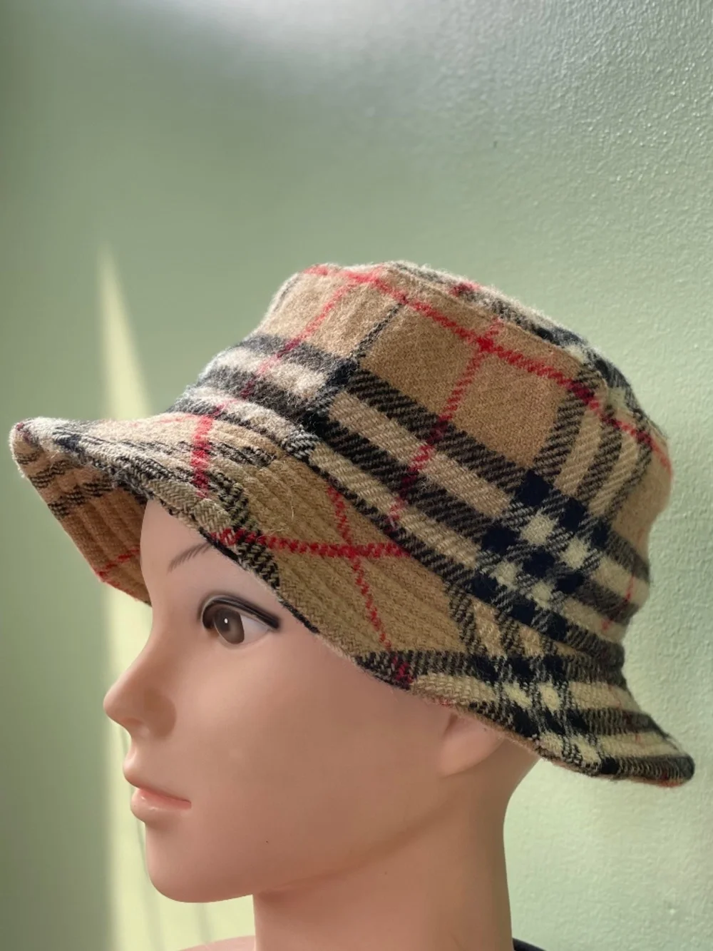 Burberry Women's Hat Beige Check Plaid Bucket Style Size M Authenticated